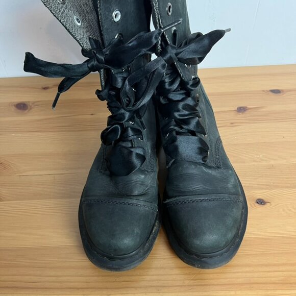 Dr. Martins Boots The Original Ribbon Lace Up Herringbone Lined Size 9 US 41 EU - Picture 8 of 15